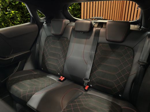 Ford Puma 1.0 EcoBoost Hybrid ST-Line X Automaat | 360 Camera | Panoramadak | Adaptive Cruise | Stuur/stoel... ActivLease financial lease