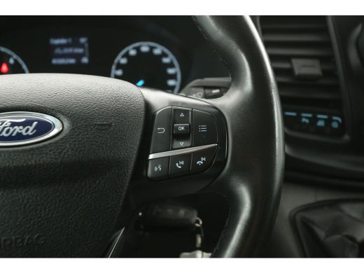Ford Transit 2.0 TDCI L3H3 | Airco | Camera | Cruise | 3 Zits | Parkeersensoren ActivLease financial lease