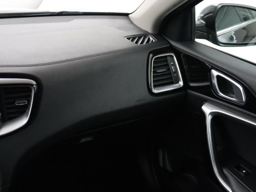 Kia Ceed 1.6 GDI PHEV DynamicPlusLine | Trekhaak | Stoelverwarming | Adaptive cruise | Camera | Carplay | ... ActivLease financial lease