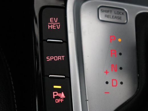 Kia Ceed 1.6 GDI PHEV DynamicPlusLine | Trekhaak | Stoelverwarming | Adaptive cruise | Camera | Carplay | ... ActivLease financial lease