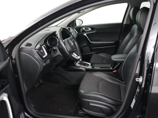 Kia Ceed 1.6 GDI PHEV DynamicPlusLine | Trekhaak | Stoelverwarming | Adaptive cruise | Camera | Carplay | ... ActivLease financial lease