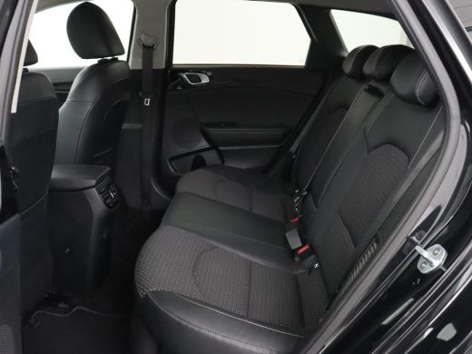 Kia Ceed 1.6 GDI PHEV DynamicPlusLine | Trekhaak | Stoelverwarming | Adaptive cruise | Camera | Carplay | ... ActivLease financial lease