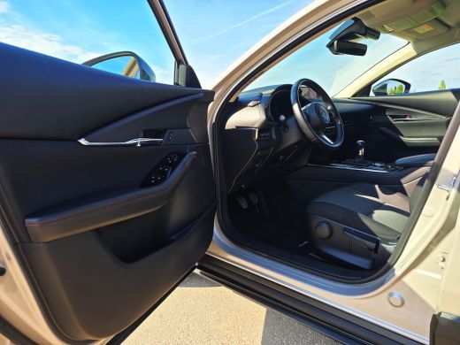 Mazda CX-30 2.5 e-SkyActiv-G Homura - 150 Pk - Mild Hybrid - Navi - ParkeerCamera ActivLease financial lease