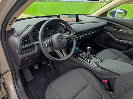 Mazda CX-30 2.5 e-SkyActiv-G M Hybrid Centre-line - 150 Pk - ParkeerCamera - Stoelverwarming - Navi ActivLease financial lease