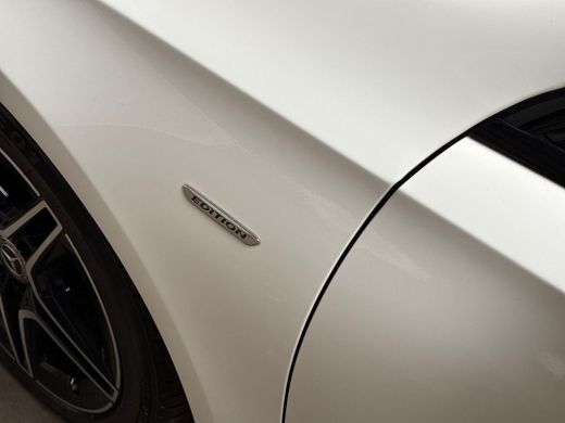 Mercedes-Benz A-Klasse 180 AMG Sport Automaat (SCHUIFDAK, SFEERVERLICHTING, GROOT NAVI, LEDER/ALCANTARA, CAMERA, SPORTST... ActivLease financial lease