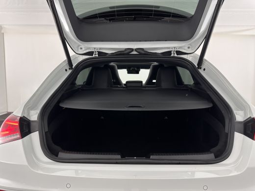 Mercedes-Benz CLA Shooting Brake 200 d AMG-Sportpack Business Solution (INCL-BTW) *PANO | DISTRONIC | LEATHER-MICRO... ActivLease financial lease