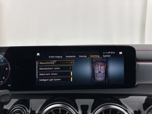 Mercedes-Benz CLA Shooting Brake 200 d AMG-Sportpack Business Solution (INCL-BTW) *PANO | DISTRONIC | LEATHER-MICRO... ActivLease financial lease