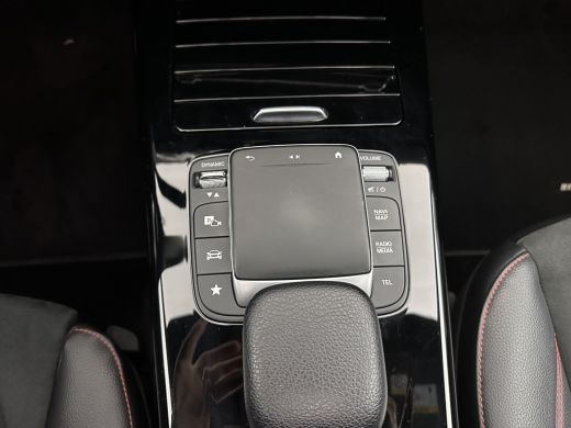 Mercedes-Benz CLA Shooting Brake 200 d AMG-Sportpack Business Solution (INCL-BTW) *PANO | DISTRONIC | LEATHER-MICRO... ActivLease financial lease