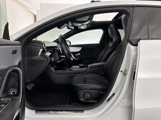 Mercedes-Benz CLA Shooting Brake 200 d AMG-Sportpack Business Solution (INCL-BTW) *PANO | DISTRONIC | LEATHER-MICRO... ActivLease financial lease