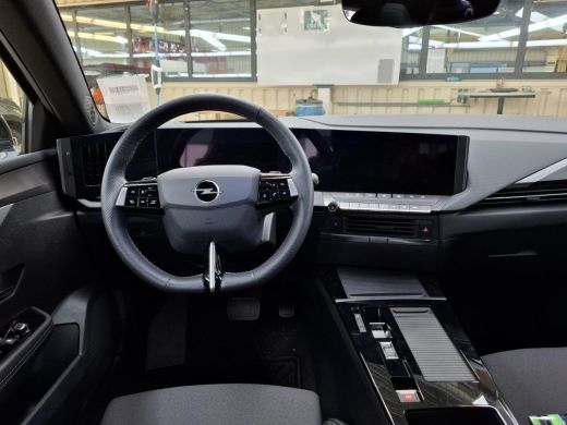 Opel Astra 1.2 Turbo Hybrid GS | Automaat | Panorama/schuifdak | Matrix LED koplampen | AGR | NL auto | 9.00... ActivLease financial lease