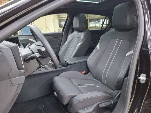 Opel Astra 1.2 Turbo Hybrid GS | Automaat | Panorama/schuifdak | Matrix LED koplampen | AGR | NL auto | 9.00... ActivLease financial lease