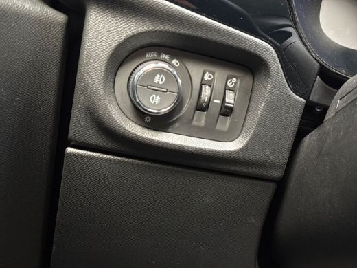 Opel Corsa 1.2 Elegance Automaat (VIRTUAL COCKPIT, APPLE CARPLAY, GROOT NAVI, GETINT GLAS, SPORTSTOELEN, LM ... ActivLease financial lease