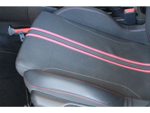 Opel Corsa 1.2 GS Line | Apple carplay & Android auto | Parkeersensoren voor en achter | Cruise control | ActivLease financial lease