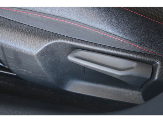 Opel Corsa 1.2 GS Line | Apple carplay & Android auto | Parkeersensoren voor en achter | Cruise control | ActivLease financial lease