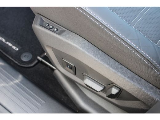 Opel Grandland 1.6 Turbo Plug-in-Hybrid GS | Automaat | Navigatie | Panorama/schuifdak | Lederen bekleding | Foc... ActivLease financial lease