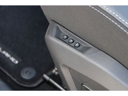 Opel Grandland 1.6 Turbo Plug-in-Hybrid GS | Automaat | Navigatie | Panorama/schuifdak | Lederen bekleding | Foc... ActivLease financial lease