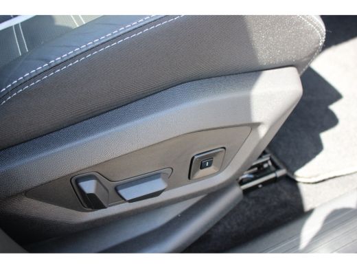 Opel Grandland 1.6 Turbo Plug-in-Hybrid GS | Automaat | Navigatie | Panorama/schuifdak | Lederen bekleding | Foc... ActivLease financial lease