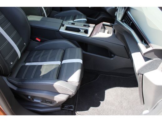 Opel Grandland 1.6 Turbo Plug-in-Hybrid GS | Automaat | Navigatie | Panorama/schuifdak | Lederen bekleding | Foc... ActivLease financial lease