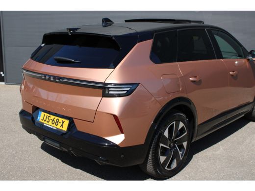 Opel Grandland 1.6 Turbo Plug-in-Hybrid GS | Automaat | Navigatie | Panorama/schuifdak | Lederen bekleding | Foc... ActivLease financial lease