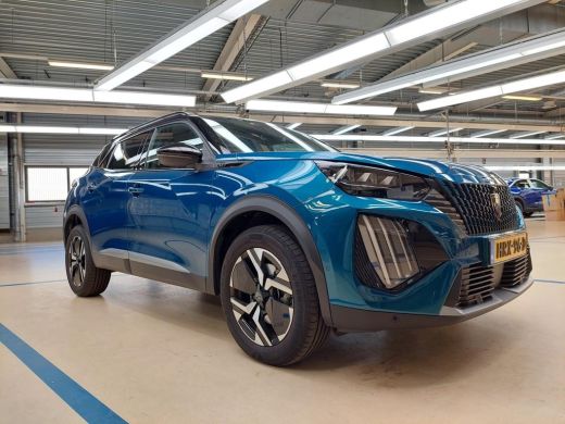 Peugeot 2008 1.2 Hybrid 145 GT | Automaat | Navigatie | Camera voor + achter | Massage | Stoelverwarming | Ada... ActivLease financial lease