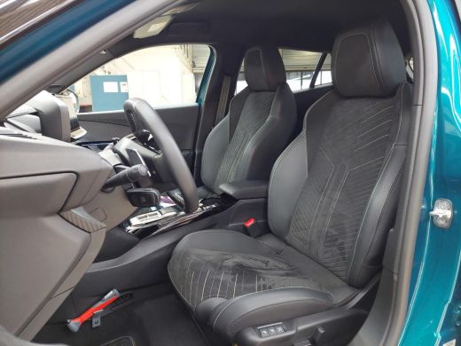 Peugeot 2008 1.2 Hybrid 145 GT | Automaat | Navigatie | Camera voor + achter | Massage | Stoelverwarming | Ada... ActivLease financial lease