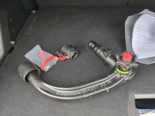 Peugeot 2008 1.2 PureTech Allure Pack | Automaat | Navigatie | Camera | Trekhaak | NL auto | 1e eigenaar | 48... ActivLease financial lease