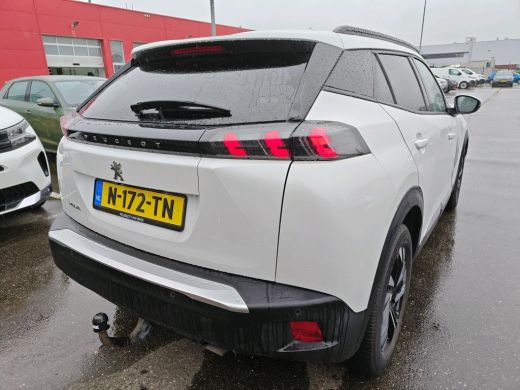 Peugeot 2008 1.2 PureTech Allure Pack | Navigatie | Camera | Trekhaak | NL auto | Apple carplay | Keyless | Bl... ActivLease financial lease