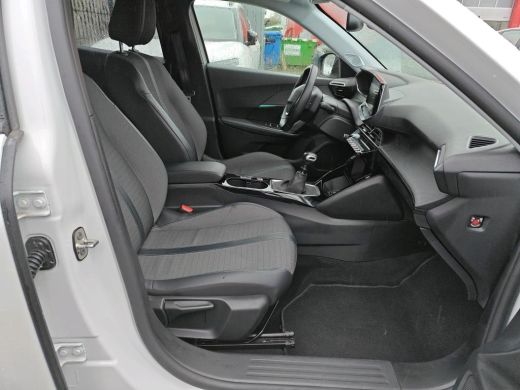 Peugeot 2008 1.2 PureTech Allure Pack | Navigatie | Camera | Trekhaak | NL auto | Apple carplay | Keyless | Bl... ActivLease financial lease