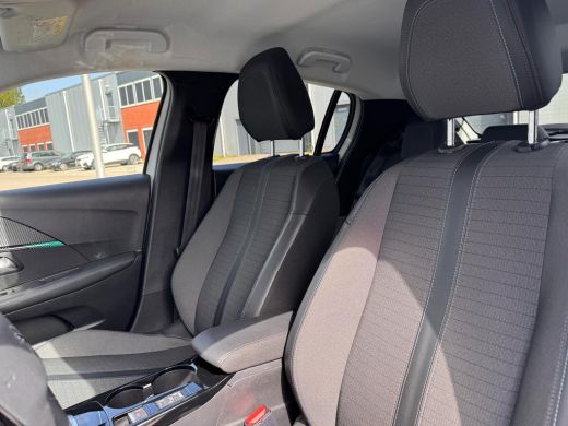 Peugeot 208 1.2 100PK Allure Automaat | Camera | Navigatie | Apple Carplay / Android Auto | Cruise Control | ... ActivLease financial lease