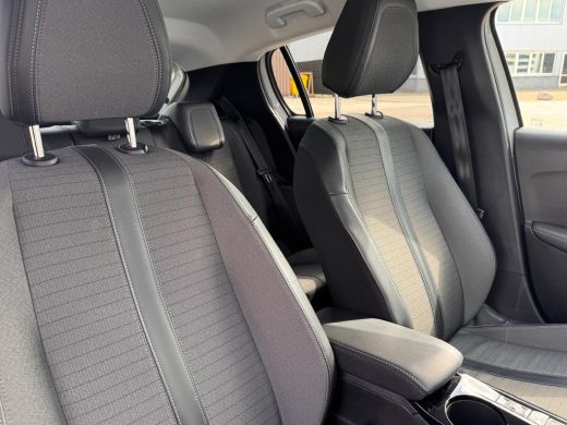 Peugeot 208 1.2 100PK Allure Automaat | Camera | Navigatie | Apple Carplay / Android Auto | Cruise Control | ... ActivLease financial lease