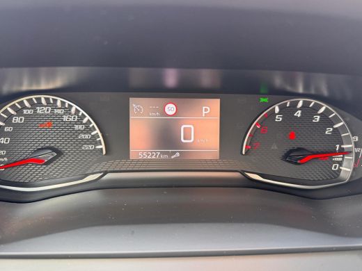 Peugeot 208 1.2 100PK Allure Automaat | Camera | Navigatie | Apple Carplay / Android Auto | Cruise Control | ... ActivLease financial lease