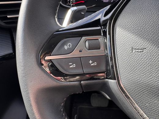 Peugeot 208 1.2 100PK Allure Automaat | Camera | Navigatie | Apple Carplay / Android Auto | Cruise Control | ... ActivLease financial lease