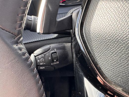 Peugeot 208 1.2 100PK Allure Automaat | Camera | Navigatie | Apple Carplay / Android Auto | Cruise Control | ... ActivLease financial lease