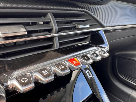 Peugeot 208 1.2 100PK Allure Automaat | Camera | Navigatie | Apple Carplay / Android Auto | Cruise Control | ... ActivLease financial lease