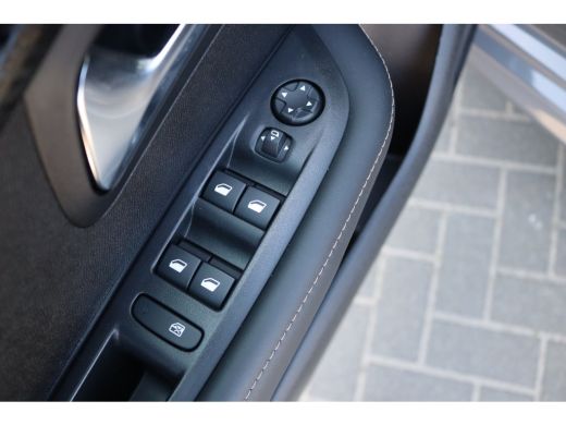 Peugeot 208 1.2 PureT. 100PK Allure Carplay-android/Parkeerhulp/Cruise-control ActivLease financial lease