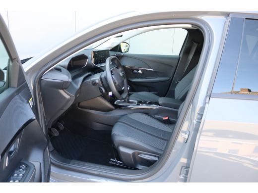 Peugeot 208 1.2 PureT. 100PK Allure Carplay-android/Parkeerhulp/Cruise-control ActivLease financial lease