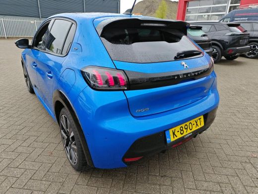 Peugeot 208 1.2 PureTech 130pk GT | Automaat | Navigatie | Camera | Panoramadak | NL auto | 1e Eigenaar | 31... ActivLease financial lease