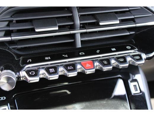 Peugeot 208 1.2 PureTech GT Pack | Navigatie | Camera | Panoramadak | Full LED | Alcantara | NL auto | Apple ... ActivLease financial lease