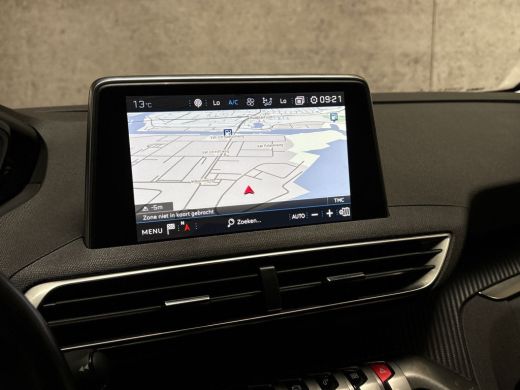 Peugeot 3008 1.2 PureTech Sport Automaat (APPLE CARPLAY, GROOT NAVI, DIGITAAL DASHBOARD, SPORTSTOELEN, GETINT ... ActivLease financial lease