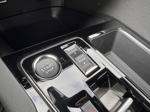 Peugeot 3008 1.6 HYbrid 225 PK Allure | Camera | Navigatie | Keyless | Cruise Control | | Cruise control | DAB... ActivLease financial lease