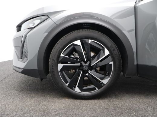 Peugeot 408 1.2 Hybrid 145 e-DCS6 Allure Cruise Control Adaptief | 19" Lichtmetalen Velgen | Navigatie | Came... ActivLease financial lease