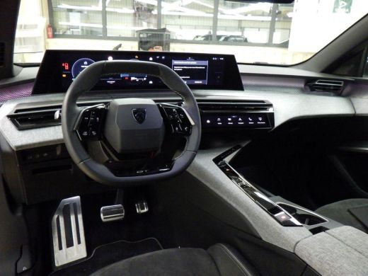 Peugeot 5008 1.6 Plug-in Hybrid 195 GT | Automaat | Luxe stoelen | Massage | Trekhaak | All season | NL auto |... ActivLease financial lease