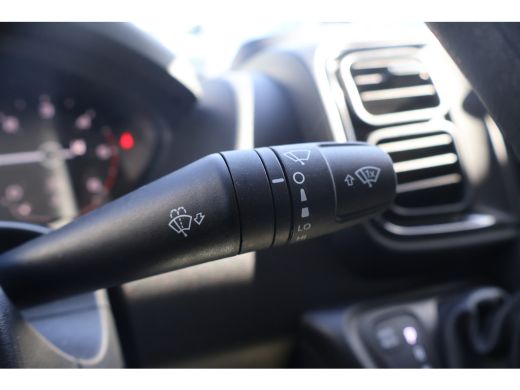 Peugeot Boxer 2.2 BlueHDi 180pk L4 H2 Automaat Airco Navigatie Camera ActivLease financial lease