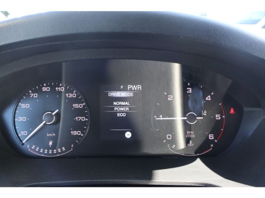 Peugeot Boxer 2.2 BlueHDi 180pk L4 H2 Automaat Airco Navigatie Camera ActivLease financial lease