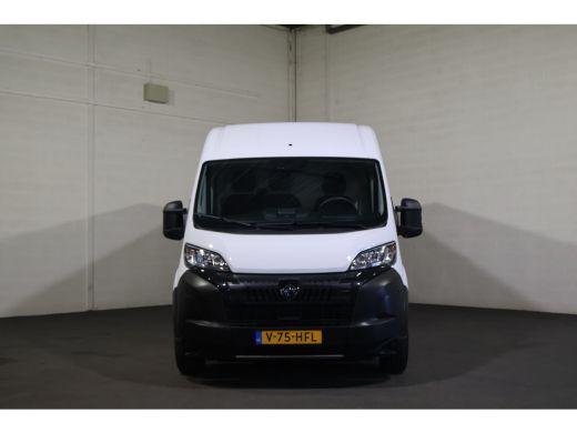 Peugeot Boxer 2.2 BlueHDi 180pk L4 H2 Automaat Airco Navigatie Camera ActivLease financial lease
