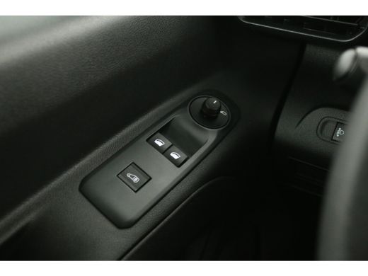 Peugeot Partner 1.5 BlueHDI | 3 Zits | Airco | Cruise | Camera | Carplay | Navi | Parkeersens. ActivLease financial lease