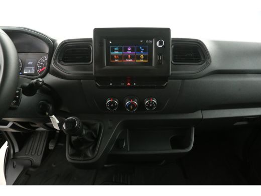 Renault Master T35 2.3 dCi L2H2 | Airco | Camera | Carplay | 3 Zits | LED | Parkeersens. ActivLease financial lease