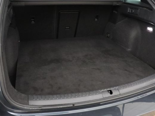 Seat Leon 1.4 TSI eHybrid PHEV FR Business Intense | Panoramadak | Stoelverwarming | Camera | Adaptive crui... ActivLease financial lease