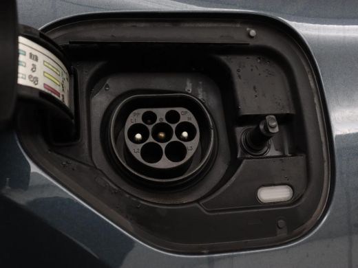 Seat Leon 1.4 TSI eHybrid PHEV FR Business Intense | Panoramadak | Stoelverwarming | Camera | Adaptive crui... ActivLease financial lease