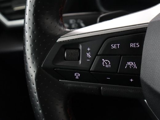 Seat Leon 1.4 TSI eHybrid PHEV FR Business Intense | Panoramadak | Stoelverwarming | Camera | Adaptive crui... ActivLease financial lease